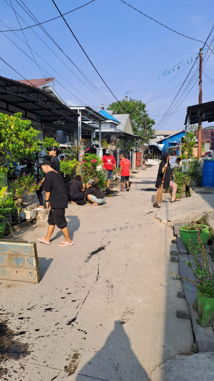 Kegiatan Kerja Bakti di Lingkungan Kelurahan Selili Tahun 2023