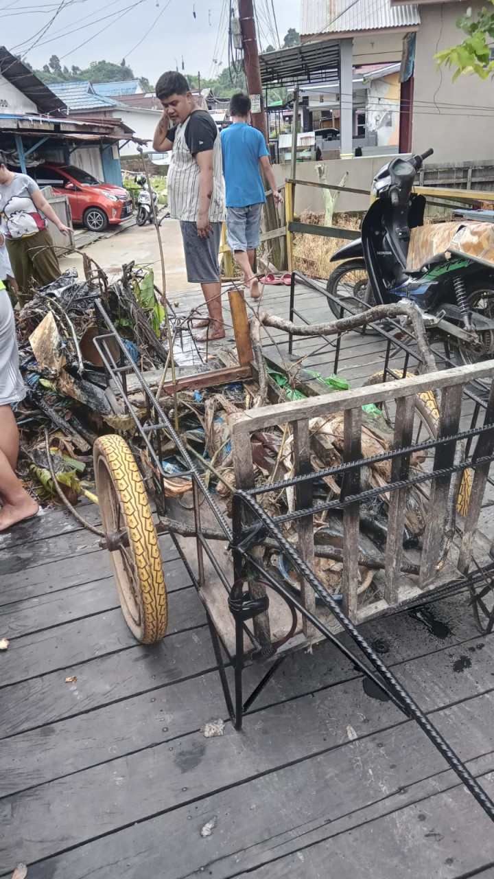 Kegiatan Kerja Bakti di Lingkungan Kelurahan Selili Tahun 2023