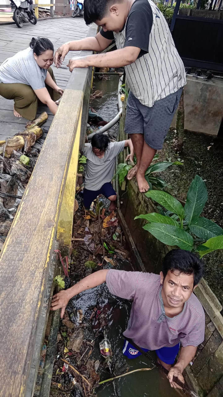 Kegiatan Kerja Bakti di Lingkungan Kelurahan Selili Tahun 2023