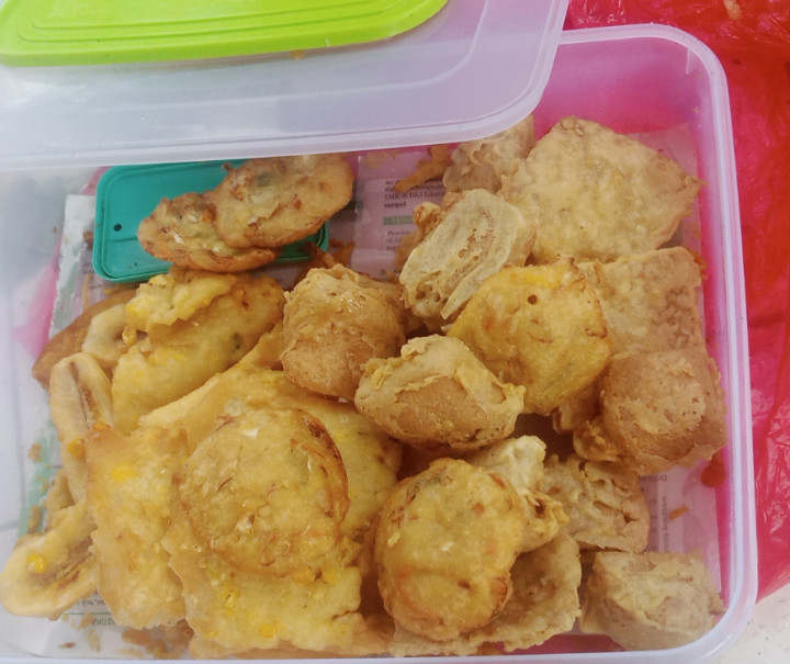 Kegiatan Kerja Bakti di Lingkungan Kelurahan Selili Tahun 2023