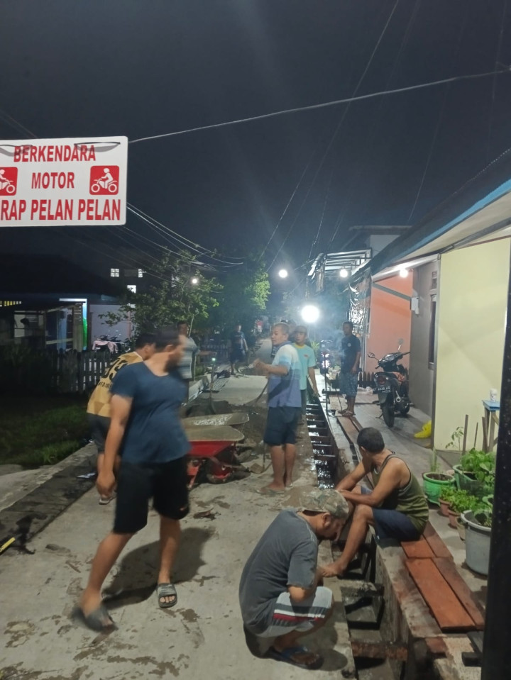 Kegiatan Kerja Bakti di Lingkungan Kelurahan Selili Tahun 2023