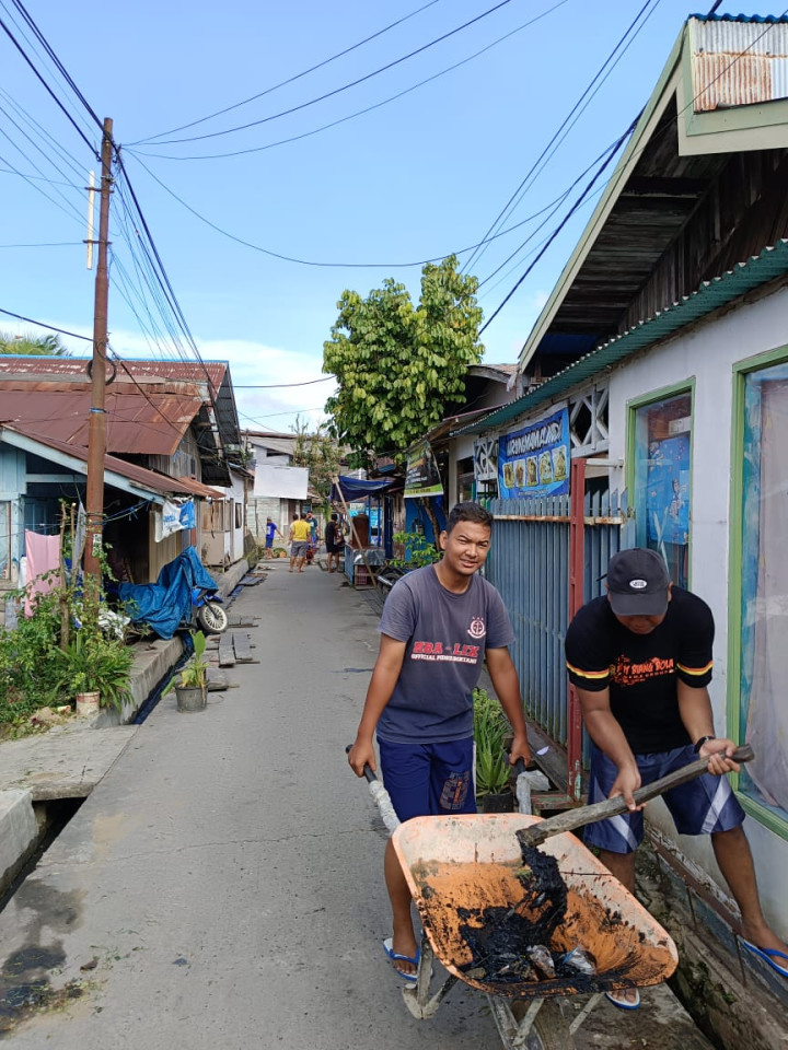 Kegiatan Kerja Bakti di Lingkungan Kelurahan Selili Tahun 2023