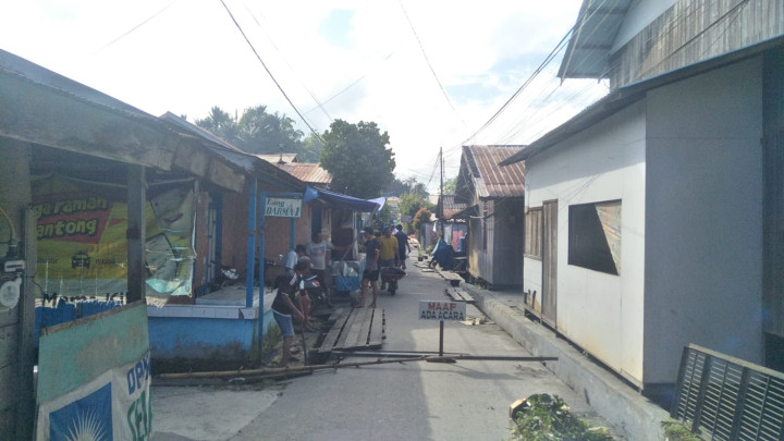 Kegiatan Kerja Bakti di Lingkungan Kelurahan Selili Tahun 2023