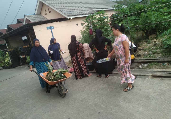 Kegiatan Kerja Bakti di Lingkungan Kelurahan Selili Tahun 2023