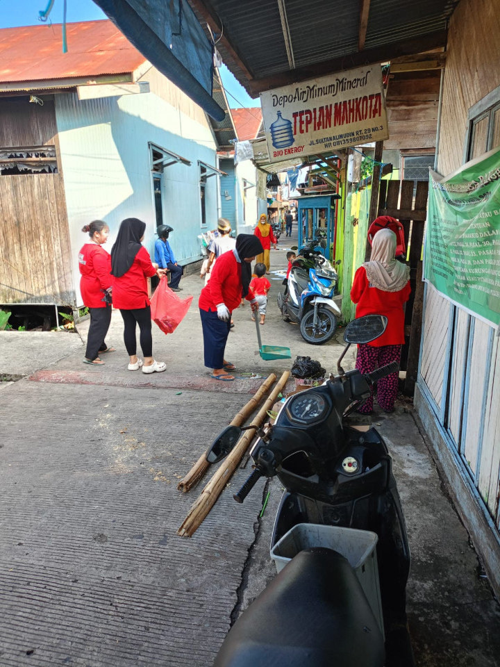 Kegiatan Kerja Bakti di Lingkungan Kelurahan Selili Tahun 2023