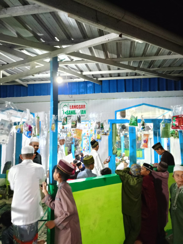 Kegiatan Kerja Bakti di Lingkungan Kelurahan Selili Tahun 2023