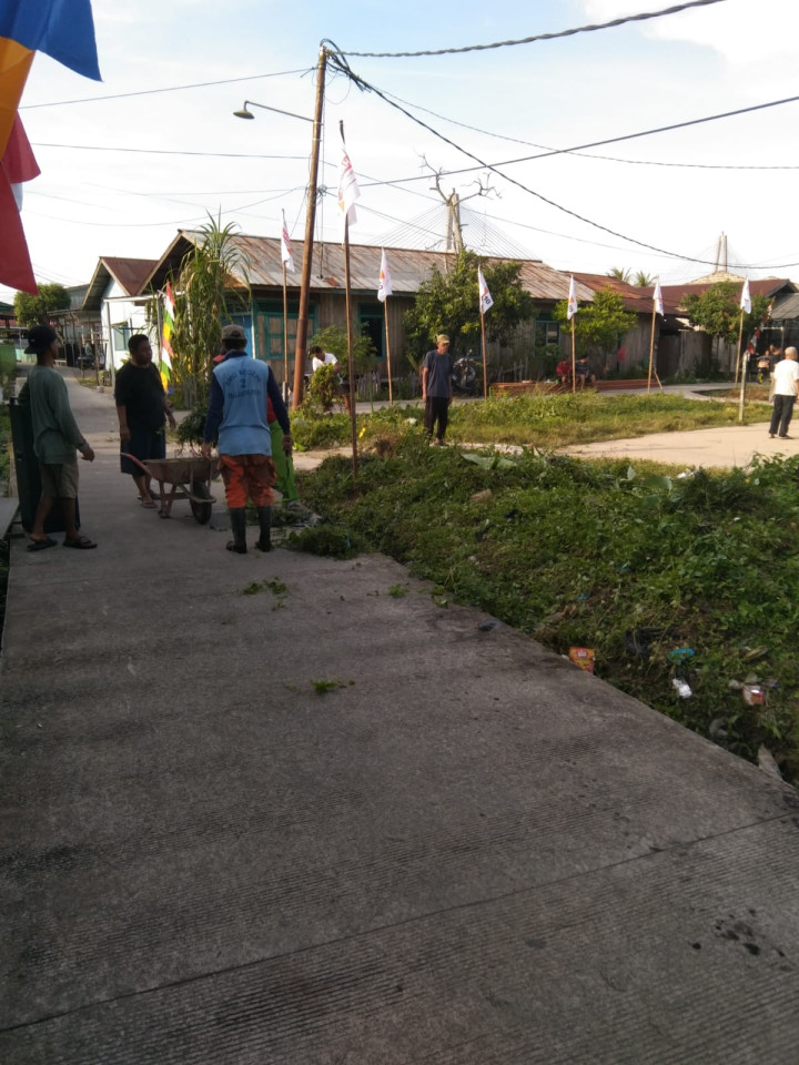 Kegiatan Kerja Bakti di Lingkungan Kelurahan Selili Tahun 2023