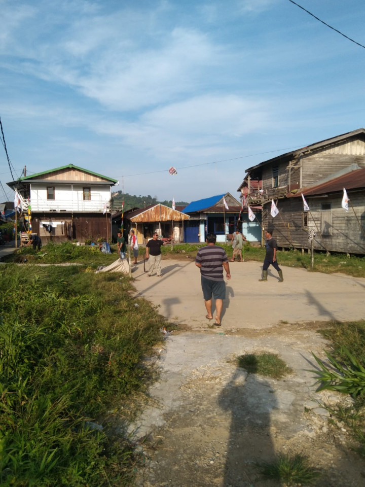 Kegiatan Kerja Bakti di Lingkungan Kelurahan Selili Tahun 2023
