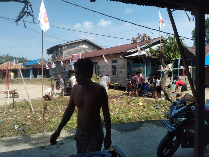 Kegiatan Kerja Bakti di Lingkungan Kelurahan Selili Tahun 2023