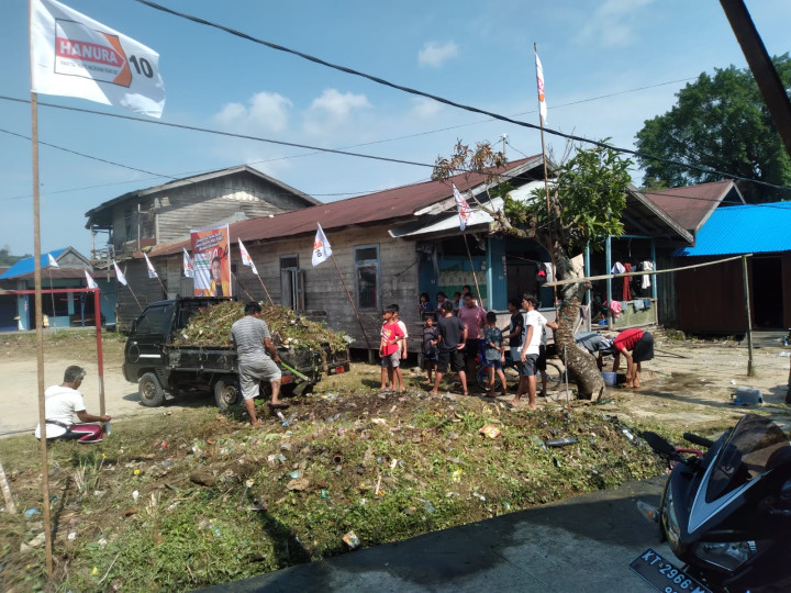 Kegiatan Kerja Bakti di Lingkungan Kelurahan Selili Tahun 2023