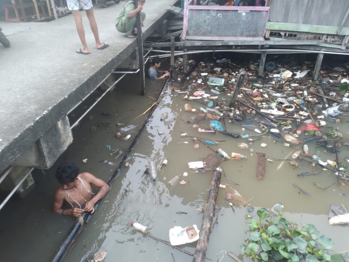 Kegiatan Kerja Bakti di Lingkungan Kelurahan Selili Tahun 2023