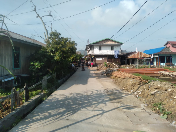 Kegiatan Kerja Bakti di Lingkungan Kelurahan Selili Tahun 2023