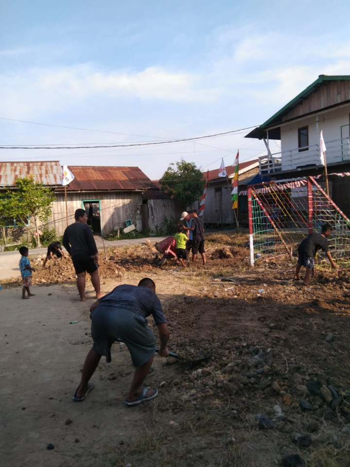 Kegiatan Kerja Bakti di Lingkungan Kelurahan Selili Tahun 2023