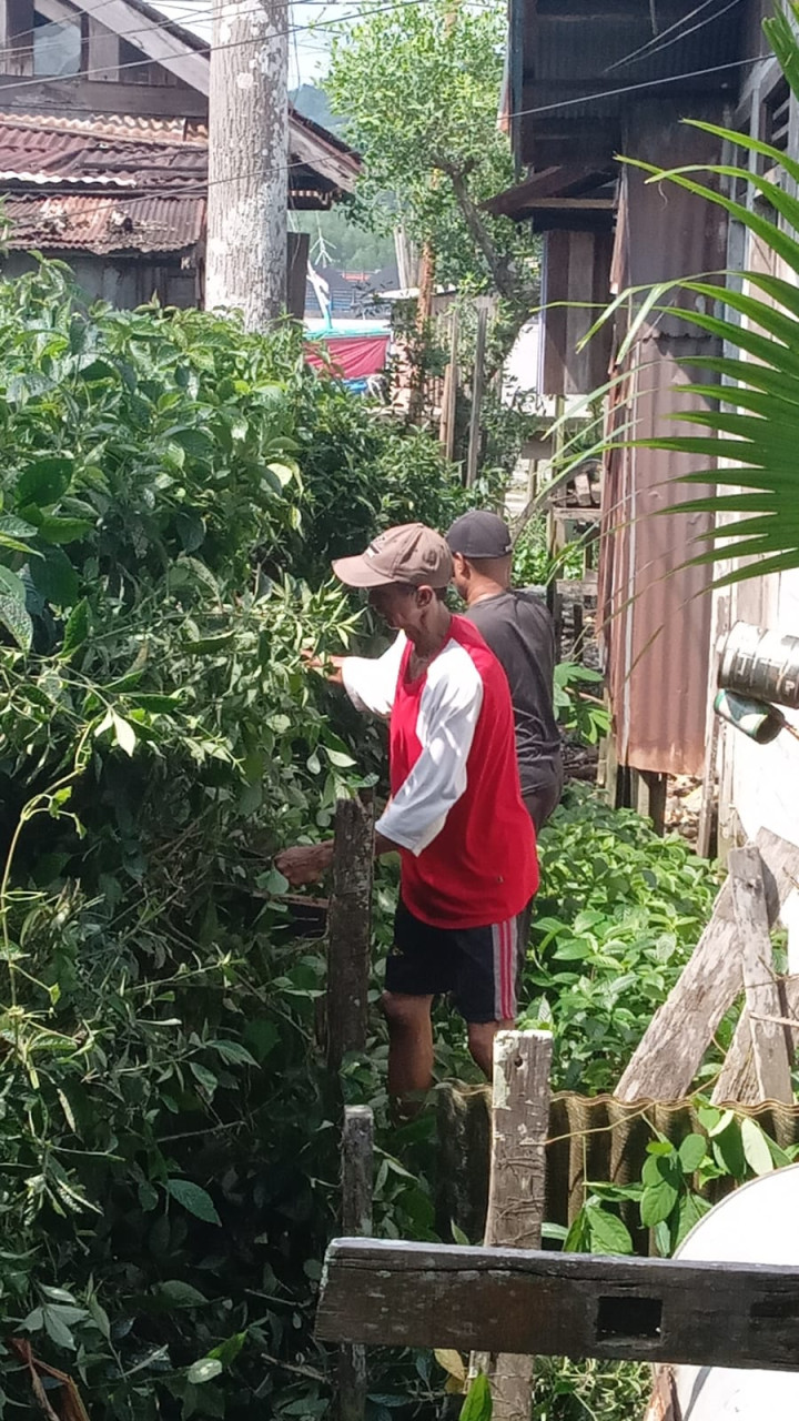 Kegiatan Kerja Bakti di Lingkungan Kelurahan Selili Tahun 2023
