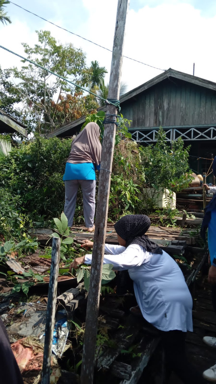 Kegiatan Kerja Bakti di Lingkungan Kelurahan Selili Tahun 2023