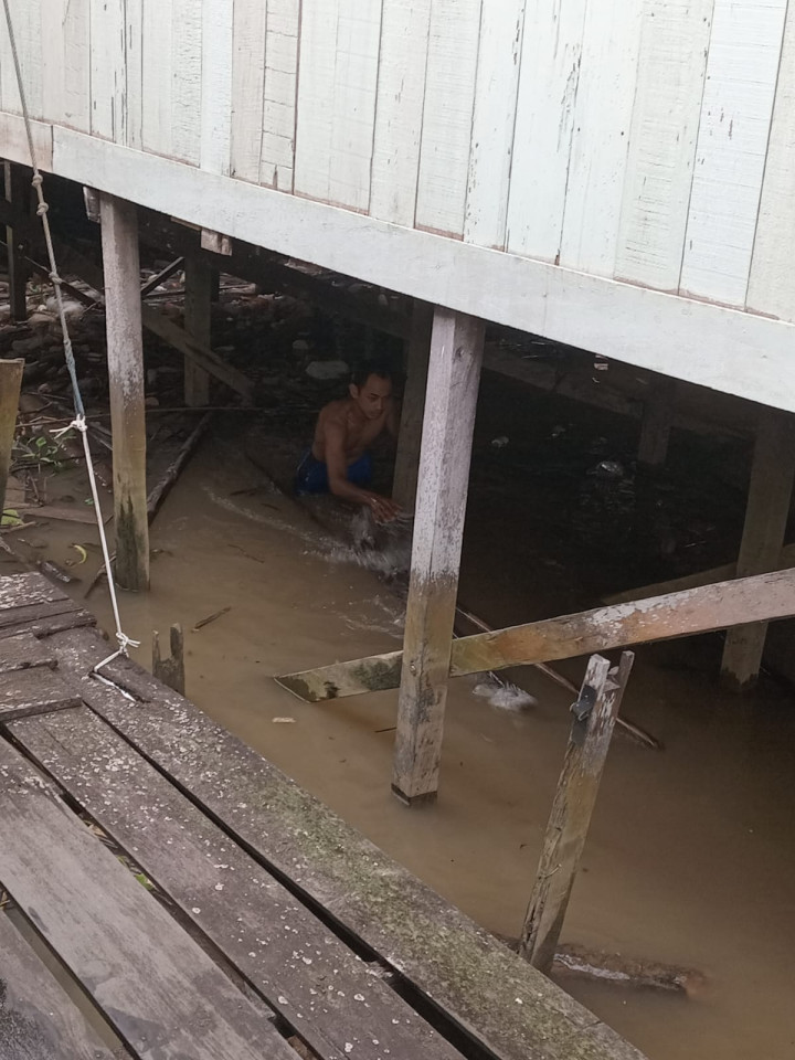 Kegiatan Kerja Bakti di Lingkungan Kelurahan Selili Tahun 2023