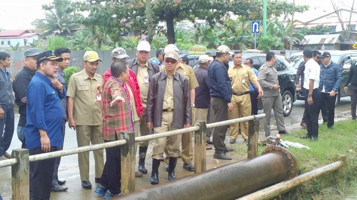 Kunjungan Bapak Walikota Samarinda dalam Kegiatan Peninjauan Penanganan Banjir di Wilayah Kecamatan Samarinda Utara