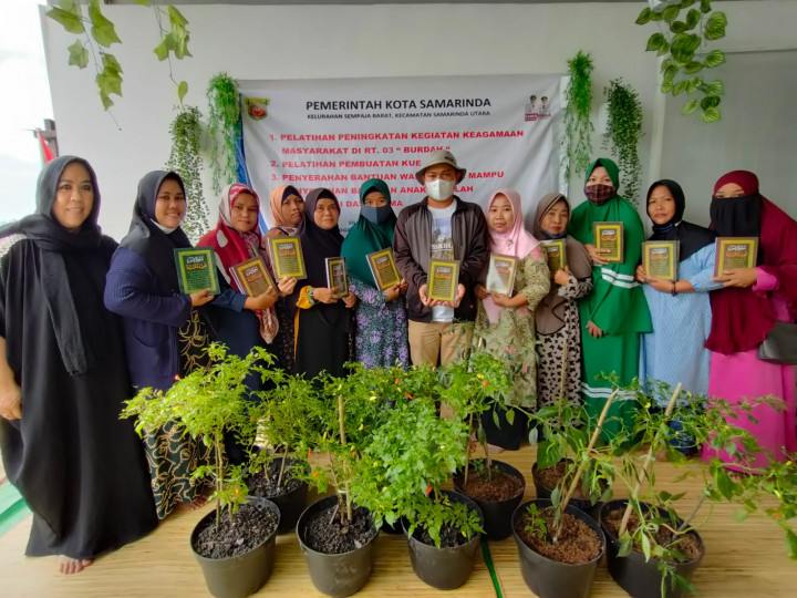 Senin, 08 Agustus 2022 Giat Pemberdayaan Masyarakat di RT.01