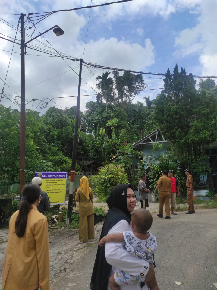 Giat, 08 Agustus 2022 Monitoring Sapras Semenisasi Gg.1 RT12, Semenisasi Gg. Sungai RT.11, Pembuatan Jalan Ulin RT.10, Perbaikan Drainase RT.09, Perbaikan Drainase RT.08