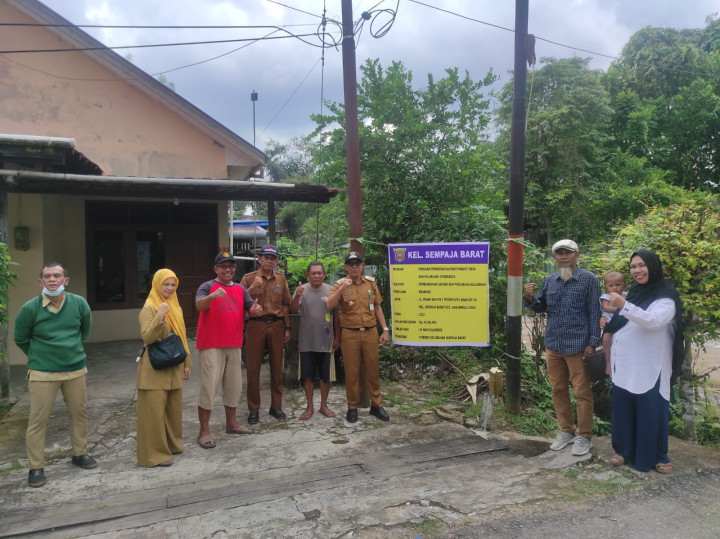 Giat, 08 Agustus 2022 Monitoring Sapras Semenisasi Gg.1 RT12, Semenisasi Gg. Sungai RT.11, Pembuatan Jalan Ulin RT.10, Perbaikan Drainase RT.09, Perbaikan Drainase RT.08