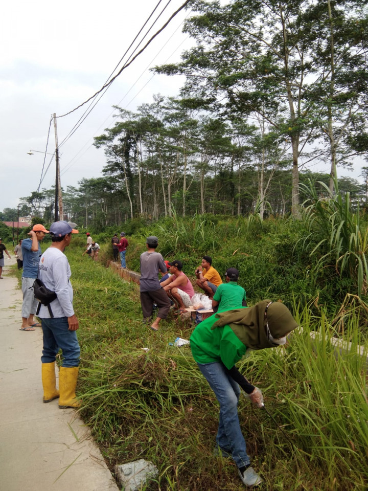 GIAT  KELURAHAN SEMPAJA BARAT  Minggu, 2 Oktober 2022