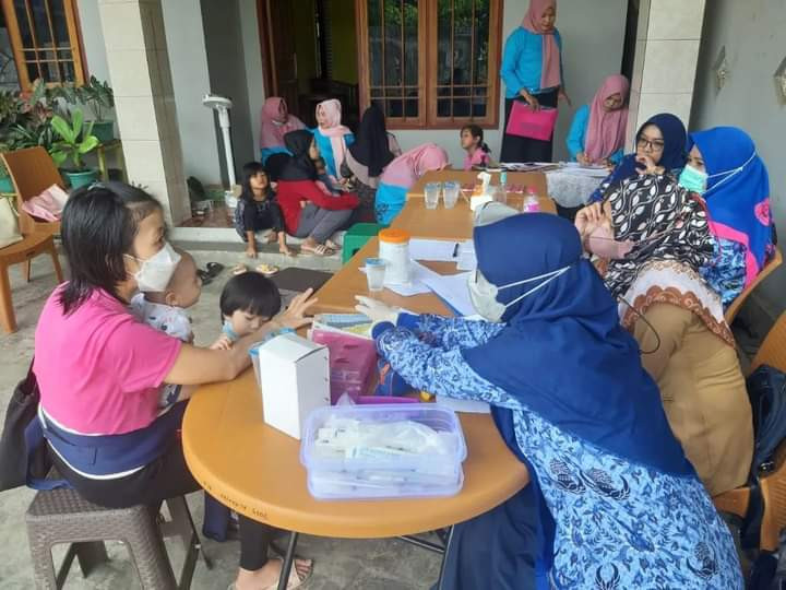 Giat Senin, 17 Oktober 2022 Kegiatan Pelayanan Posyandu Balita Al Hidayah di Gg. Lorong Abadi RT.12
