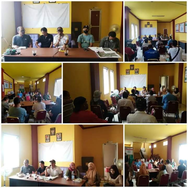 Rapat Evaluasi Kegiatan Probebaya dan Persiapan Rembuk Warga Musrembang Tahun 2024 dihadiri Lurah, Seklur, Kasi, Babinsa dan Ketua RT Se Kelurahan Sempaja Barat