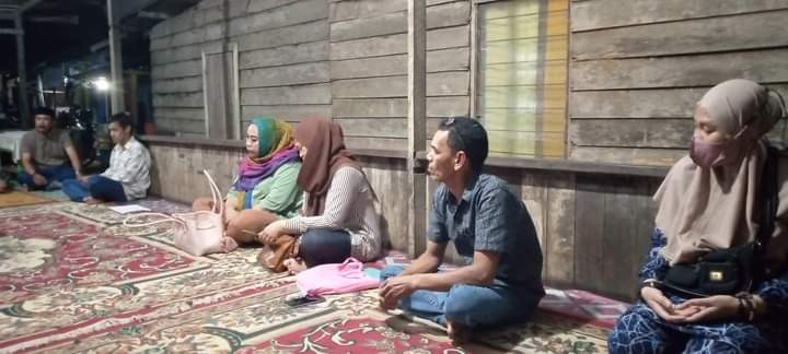 Giat Malam Selasa,12 Desember 2022 Menghadiri Rembuk Warga Persiapan Kegiatan Probebaya Tahun 2023 dan Musrembang Tahun 2024 di RT.10 Kel Sempaja Barat