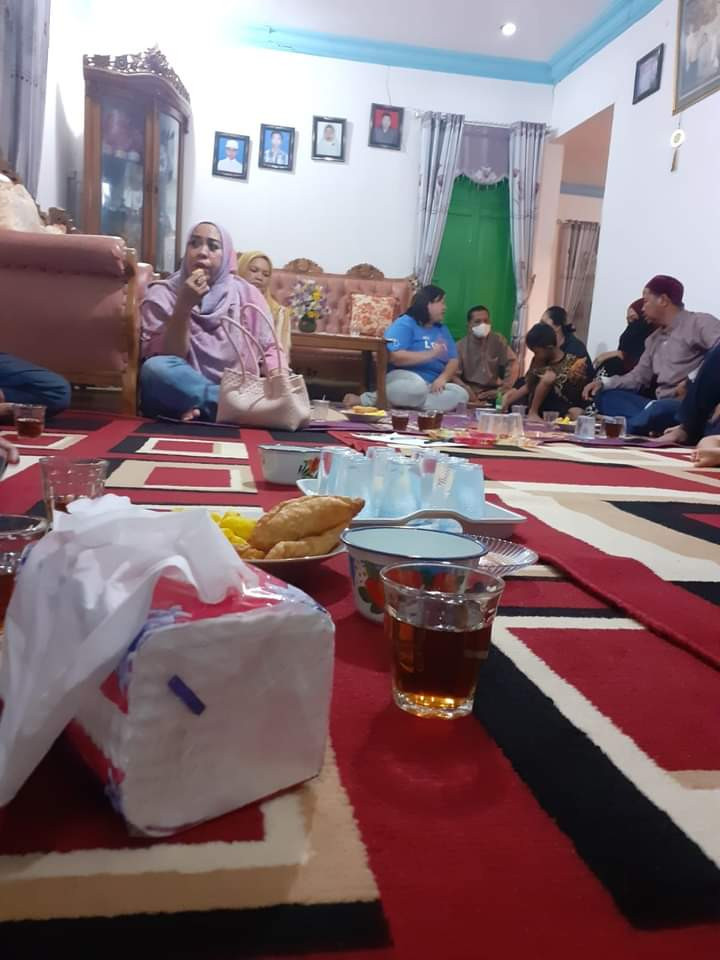 Giat, Jumat Malam, 16 Desember 2022 Menghadiri embuk Warga Persiapan Kegiatan Probebaya Tahun 2023 dan Musrembang Tahun 2024 di RT.03 Kelurahan Sempaja Barat