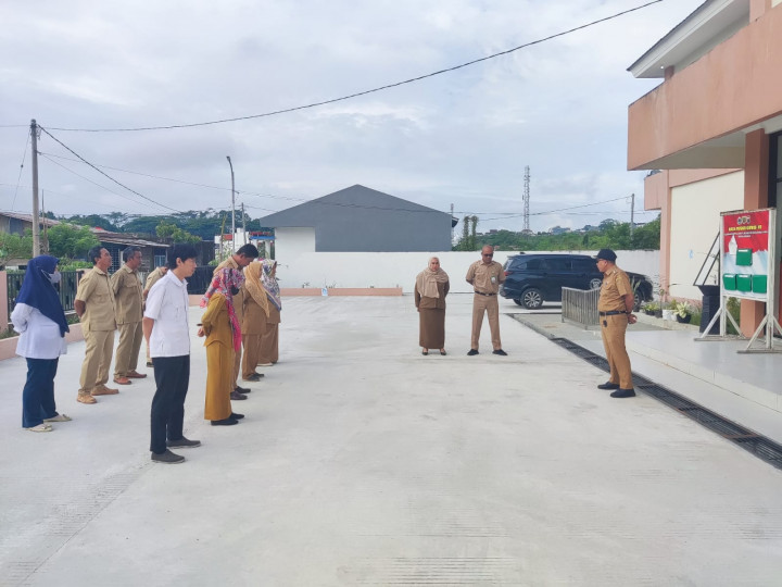 Giat Senin 13 Maret 2023, apel pagi di kel.sempaja barat, Sosialisasi Peraturan Walikota Samarinda Nomor 4 Tahun 2023 Tentang Perubahan Peraturan Walikota Nomor Tahun 2022 tentang Teknis Pelaksanaan Program Pembangunan & Pemberdayaan Masyarakat