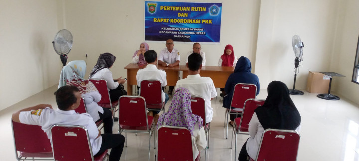Giat, Rabu 15 Maret 2023, Rapat tentang Operasi Pasar Minyak Goreng Curah & Rapat koordinasi penyusunan Probebaya pada Kegiatan Pemberdayaan Masyarakat dan Sapras