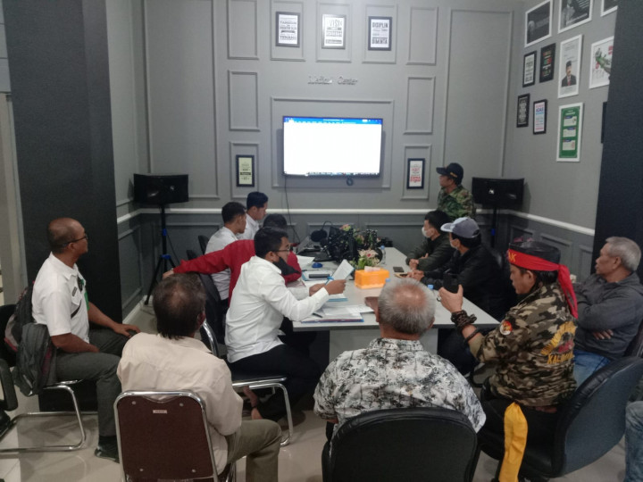 Rabu 29 Maret 2023, mediasi Masalah Tanah di Jl. AW. Syahrani GG. Viky RT 2 sekaligus Penandatanganan Kesepakatan Batas Wilayah & Penyelesaian Hutang Piutang kepada Mr. Rudolph dikantor pertanahan