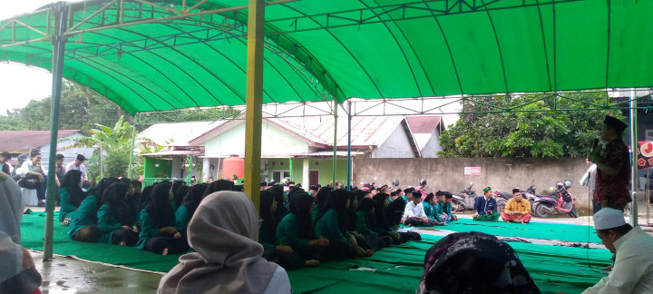 Giat, Senin 03 April 2023 Melaksanakan Sosialisasi pendidikan pemilih dalam kegiatan Kirab Pemilu Tahun 2024 KPU kota Samarinda, Pemilu Sarana Integrasi Bangsa sekaligus buka puasa bersama di Ponpes Al-Falah Kelurahan Sempaja Utara
