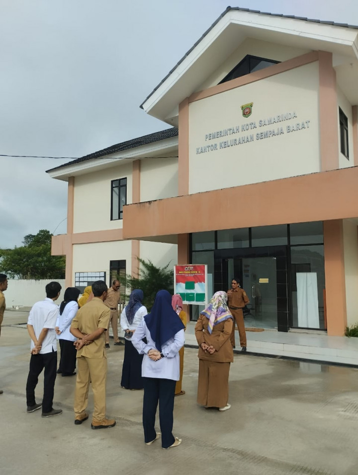 Giat, Senin 08 Mei 2023 1. Melaksanakan Apel Pagi sekaligus Halal Bihalal di Lingkungan Balaikota Samarinda di Pimpin langsung dgn Pak Andi Harun Walikota Samarinda dihadiri Lurah & apel pagi di Lingkungan Kelurahan