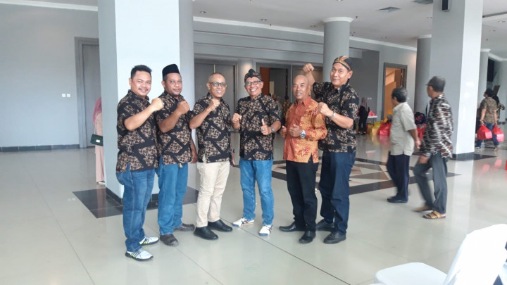 Giat, Minggu 14 Mei 2023 Menghadiri Halal'Bihalal pemerintah kota Samarinda bersama ketua RT se-kota Samarinda di hadiri Lurah dan Ketua RT se-kelurahan sempaja barat. Alhamdulillah berjalan dengan lancar.