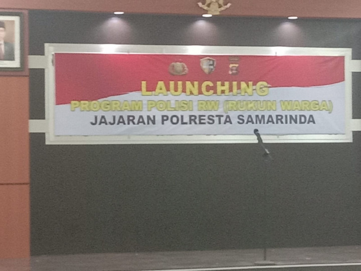 Giat, Selasa 16 Mei 2023 Menghadiri Apel dalam Rangka Launching Program Polisi RW di Aula Wira Pratama Polresta Samarinda di hadiri Kasi Tapem berserta Staf.
