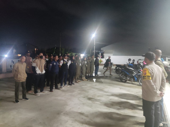 Selasa malam, 16 Mei 2023 Monitoring malam Rumah Kos dan Rumah Kontrakan di lingkungan kelurahan sempaja barat Jl. AW Syahrani GG 4 RT 01, 02 dan Jl. AW. Syahrani GG Salomo RT 03