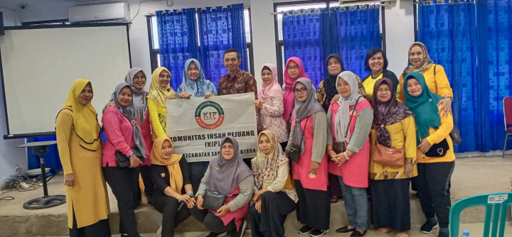 Alhamdulilah... Tanggal .19 - Mei - 2023 Jumat berkah bersama KIP  Kecamatan Samarinda Utara  Lokasi " Kelurahan Sempaja Barat  Rt "11 gg.Sungai .. Berkah Buat Semuanya...