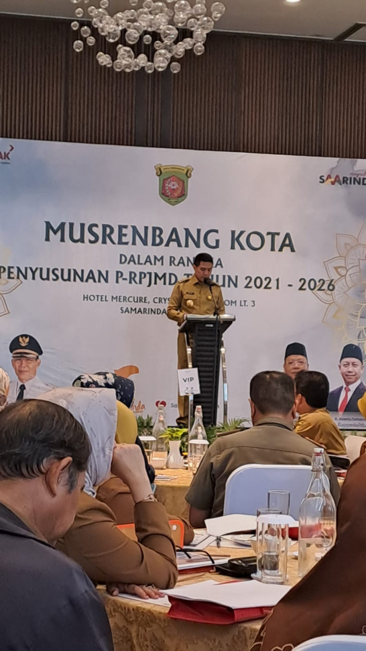 Giat, Senin 22 Mei 2023 1. Konsultasi tentang Migrasi Meter Listrik ke kantor PLN kota & 2. Melaksanakan Rapat Musrembang Kota dalam rangka penyusunan P-RPJMD Tahun 2021-2026 di Hotel Mercure Kota Samarinda