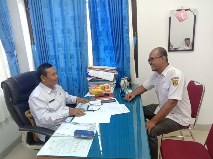 Giat, Rabu 31 Mei 2023, Konsultasi ke Pak sekcam dan meminta tanda tangan Ke Pak Camat Samarinda Utara tentang pergantian RT.