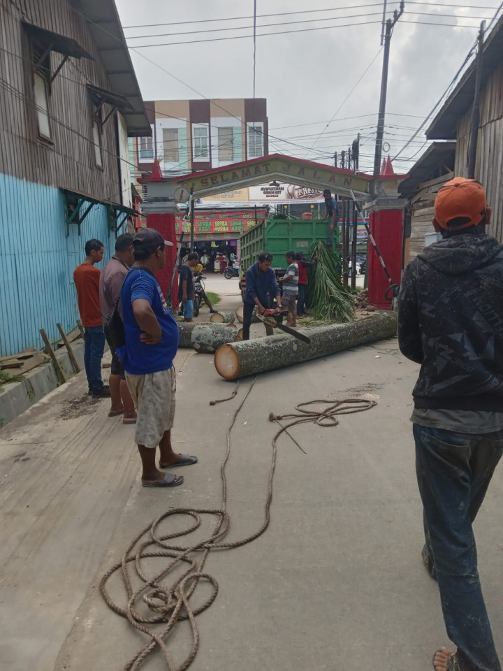 Giat Minggu, 4 Juni 2023 Gotong Royong Kebersihan Lingkungan dan Pembersihan Drainase di RT. 02, 04, 05, & RT.12 Kelurahan Sempaja Barat