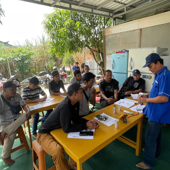 Giat Jum'at, 16 Juni 2023, AC untuk pada RT 01, RT 3, RT 5, RT 6, RT 10 dan RT 12 di Jl. Ring Road GG Lorong Abadi RT 12.