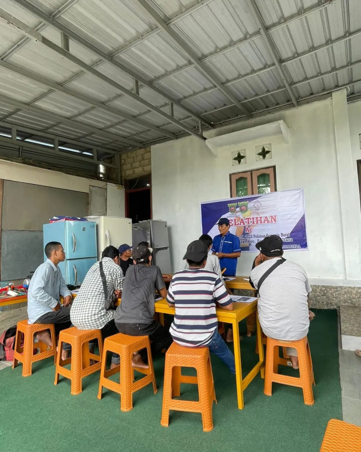 Giat Jum'at, 16 Juni 2023, AC untuk pada RT 01, RT 3, RT 5, RT 6, RT 10 dan RT 12 di Jl. Ring Road GG Lorong Abadi RT 12.