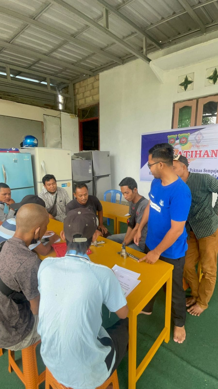 Giat, Sabtu 17 Juni 2023, AC untuk pada RT 01, RT 3, RT 5, RT 6, RT 10 dan RT 12 di Jl. Ring Road GG Lorong Abadi RT 12.