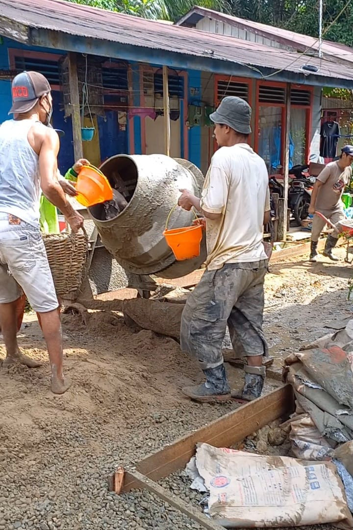 Rabu 21 Juni 2023, Monitoring Kegiatan Probebaya bidang Sapras  Semenisasi Jl. KH. Wahid Hasyim 2 Gg. H. Bahrun tembus Gg. Anggrek RT 03.