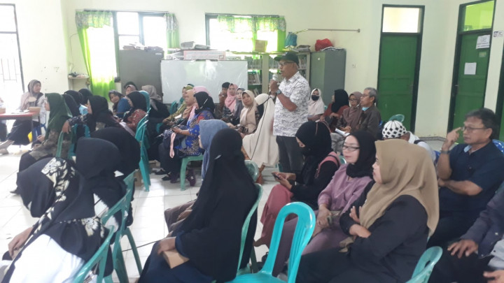 Rabu 21 Juni 2023, Sosialisasi Perlindungan Perempuan dan Kekerasan dalam rumah tangga di hadiri Ketua LPM, Ketua RT, Babinsa, Kader TP PKK, Ketua Dasawisma, Kader Posyandu, tokoh masyarakat, tokoh agama.