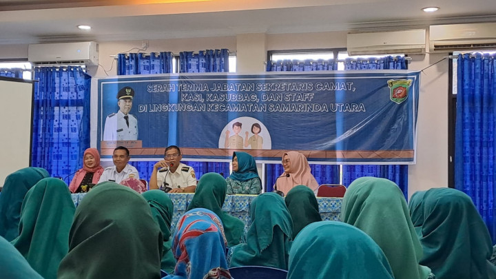 Rabu 21 Juni 2023, Menghadiri Rapat Asistensi dan Verifikasi Penyusunan Daftar Informasi Publik Tahun 2023 dihadiri Operator Bu Emma 5. Menghadiri serah terima jabatan dilingkungan Kecamatan Samarinda Utara dihadiri Lurah dan Ketua TP PKK kelurahan.