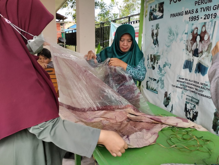 Jumat 23 Juni 2023 Kegiatan Probebaya bidang Pemberdayaan Masyarakat. Pelatihan Dasawisma Eco Print di RT 05 dan RT 06, Pelatihan Barista & Pelatihan Tata Busana (Menjahit) di SMK 3 Samarinda.