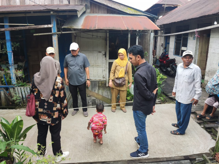04 Juli 2023, Monitoring Kegiatan Probebaya bidang Sapras. Meninjau dan mengukur semenisasi yang telah selesai di Jl. KH Wahid Hasyim RT 03, 05 dan RT.12