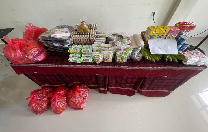Giat, Senin 18 Juli 2023, Penyerahan Bantuan Sembako, Penyerahan Anak sekolah dan Penyerahan Makanan tambahan Balita dan Lansia  pada RT 4,5,6,7,8,9 dan RT 10 di kantor kel. sempaja barat